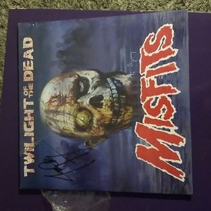 *signed* Misfits album